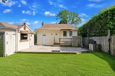 7 Inca Drive, Bay Shore, NY 11706 - Photo 23