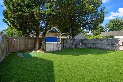 7 Inca Drive, Bay Shore, NY 11706 - Photo 21