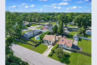 7 Inca Drive, Bay Shore, NY 11706 - Photo 25