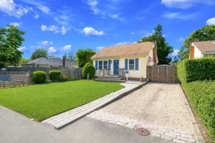 7 Inca Dr, Bay Shore, NY 11706 - Photo 3