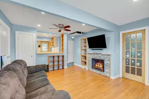 7 Inca Dr, Bay Shore, NY 11706 - Photo 5
