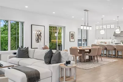 14 Sequoia Circle, Manhasset, NY 11030 - Photo 5