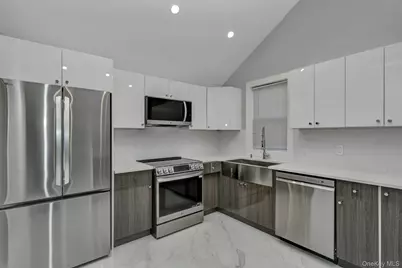 25 Miller Street, Glen Cove, NY 11542 - Photo 5