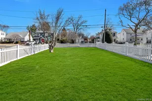 25 Miller St, Glen Cove, NY 11542 - Photo 17