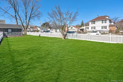 25 Miller Street, Glen Cove, NY 11542 - Photo 15