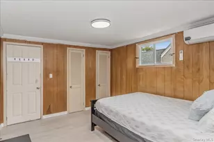 120 N 10th St, New Hyde Park, NY 11040 - Photo 17