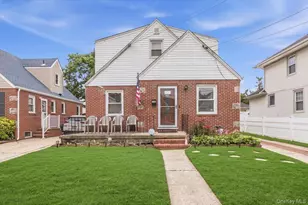 120 N 10th St, New Hyde Park, NY 11040 - Photo 1