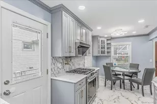 120 N 10th St, New Hyde Park, NY 11040 - Photo 7