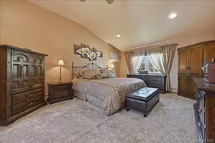 30 Universe Dr, Levittown, NY 11756 - Photo 23