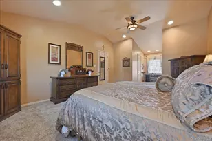 30 Universe Dr, Levittown, NY 11756 - Photo 25