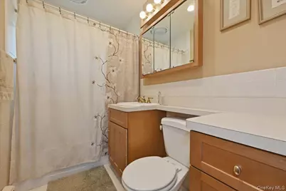 30 Universe Drive, Levittown, NY 11756 - Photo 17