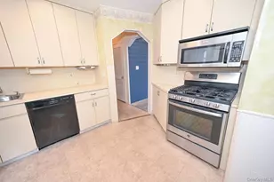 360 Grand Ave, West Hempstead, NY 11552 - Photo 7