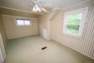 360 Grand Avenue, West Hempstead, NY 11552 - Photo 19