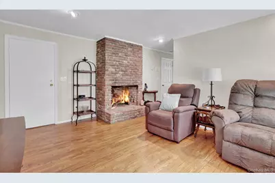 121 Old Field Road, Huntington, NY 11743 - Photo 29