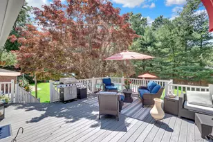 121 Old Field Rd, Huntington, NY 11743 - Photo 37