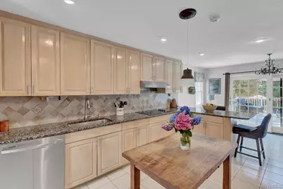 121 Old Field Road, Huntington, NY 11743 - Photo 9