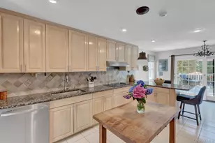 121 Old Field Rd, Huntington, NY 11743 - Photo 9