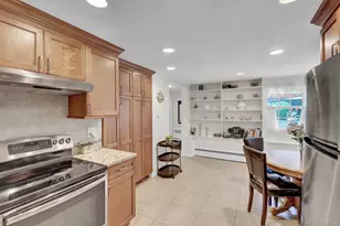 121 Old Field Rd, Huntington, NY 11743 - Photo 27