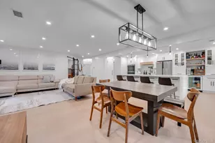 49 Wimbledon Dr, Roslyn, NY 11576 - Photo 7