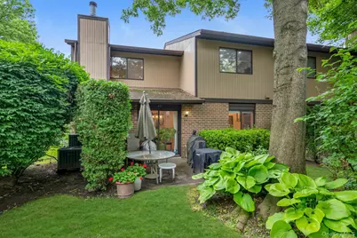 49 Wimbledon Drive, Roslyn, NY 11576 - Photo 23