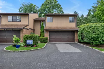 49 Wimbledon Drive, Roslyn, NY 11576 - Photo 1
