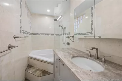 678 Warburton Avenue #7I-7J, Yonkers, NY 10701 - Photo 27