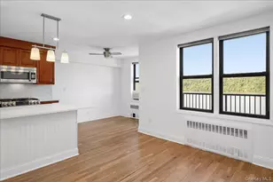 678 Warburton Ave, Yonkers, NY 10701 - Photo 9