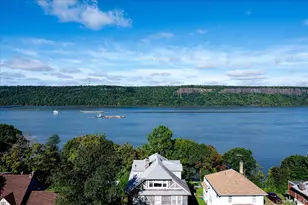 678 Warburton Ave, Yonkers, NY 10701 - Photo 13