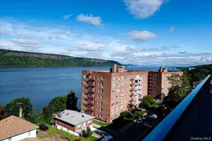 678 Warburton Ave, Yonkers, NY 10701 - Photo 15