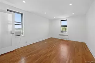 678 Warburton Ave, Yonkers, NY 10701 - Photo 21