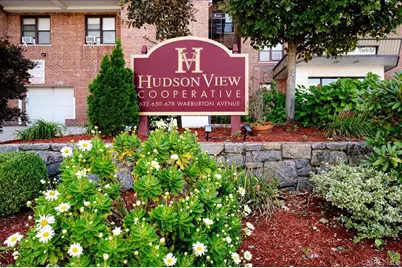 678 Warburton Avenue #7I-7J, Yonkers, NY 10701 - Photo 1