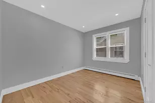 172-40 125th Ave, Jamaica, NY 11434 - Photo 7