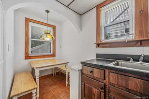 33 Sherman St, Merrick, NY 11566 - Photo 11