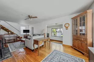 33 Sherman St, Merrick, NY 11566 - Photo 3