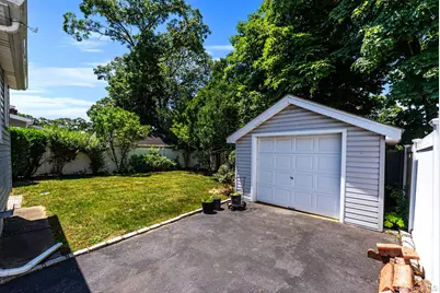 33 Sherman Street, Merrick, NY 11566 - Photo 21