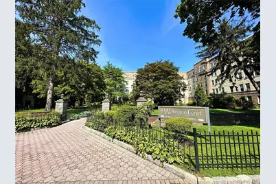 472 Gramatan Avenue #5R, Mount Vernon, NY 10552 - Photo 1