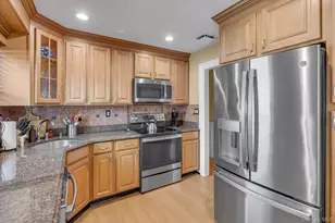 15 Elberta Dr, East Northport, NY 11731 - Photo 9