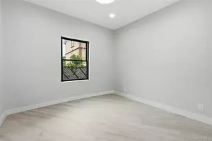 23 Doherty Ave, Elmont, NY 11003 - Photo 27
