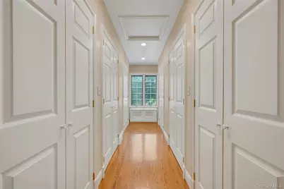 36 Ridge Road, New Rochelle, NY 10804 - Photo 13