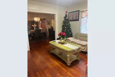737 Stowe Avenue, Baldwin, NY 11510 - Photo 5