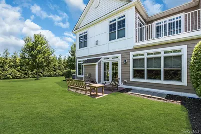 45104 Silver Birch Lane, Plainview, NY 11803 - Photo 35