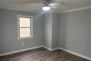 842 N Wellwood Ave, Lindenhurst, NY 11757 - Photo 5