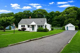 1 E Jackwill Rd, Patchogue, NY 11772 - Photo 31