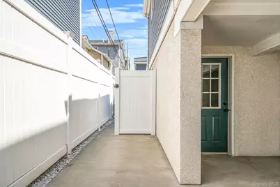 85 Delaware Avenue, Long Beach, NY 11561 - Photo 33