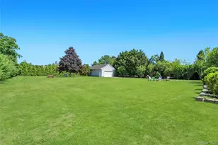 275 S Gillette Ave, Bayport, NY 11705 - Photo 5