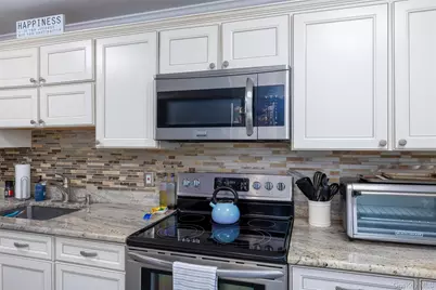 40 W 4th Street #7, Patchogue, NY 11772 - Photo 7