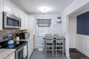 40 W 4th St, Patchogue, NY 11772 - Photo 9