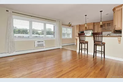 231 N Middletown Road #H, Pearl River, NY 10965 - Photo 7