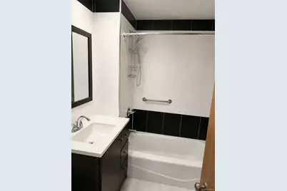 3215 Leavitt Street #1C, Flushing, NY 11354 - Photo 5