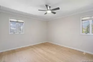 30 Deborah Rd, Syosset, NY 11791 - Photo 7